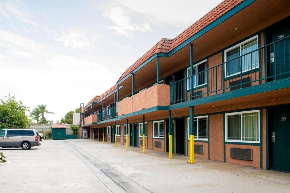 Century Motel Buena Park Zewnętrze zdjęcie